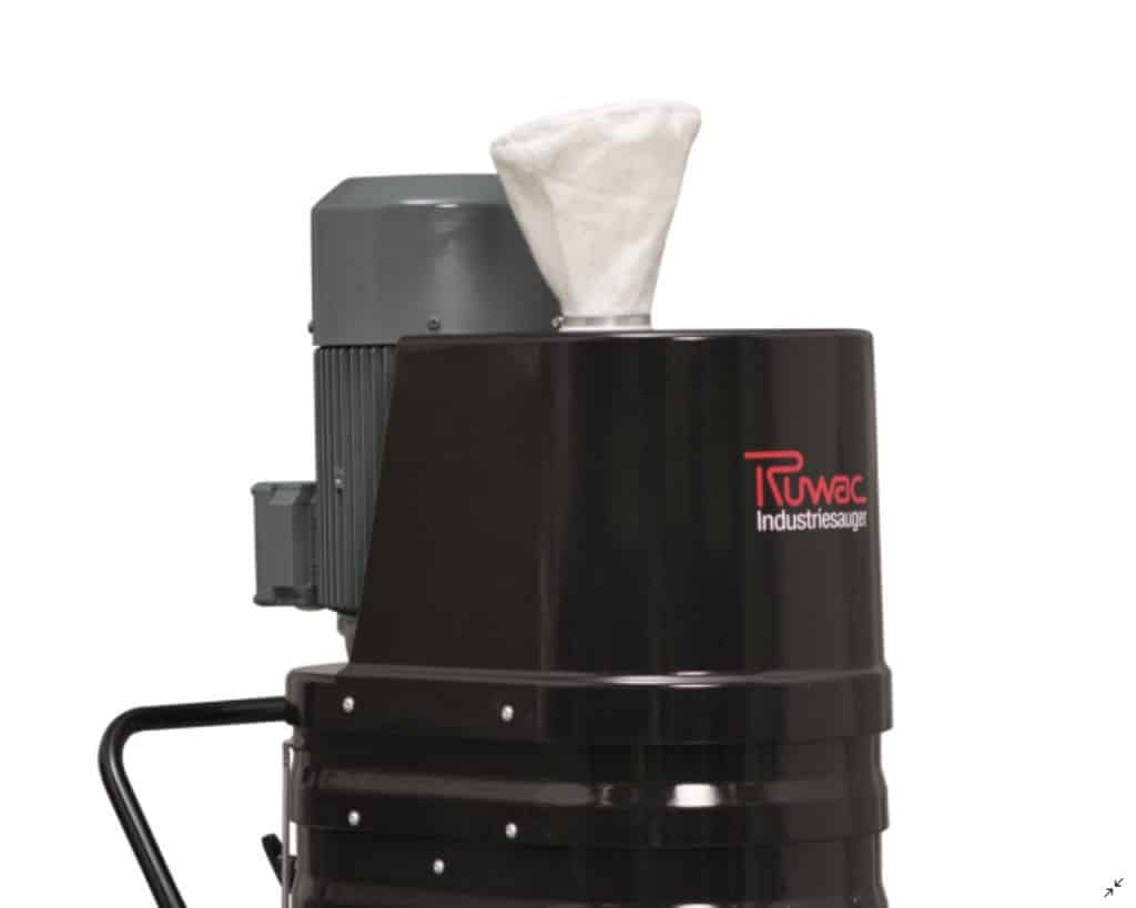 Oberes Drittel eines Ruwac Universalsaugers Baureiche R01A ist ein Wechselstromsauger für universelle Einsätze in der Industrie