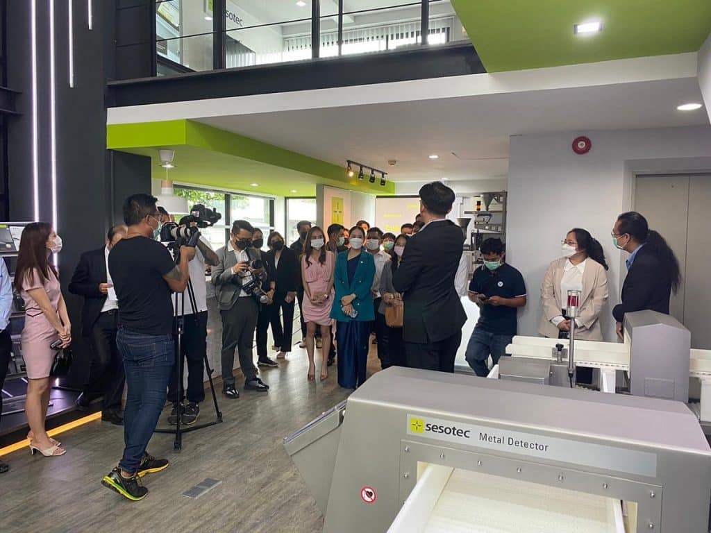 Eröffnung des showrooms der Sesotec in Bangkog, Thailand auf schuettgutmagazin.de