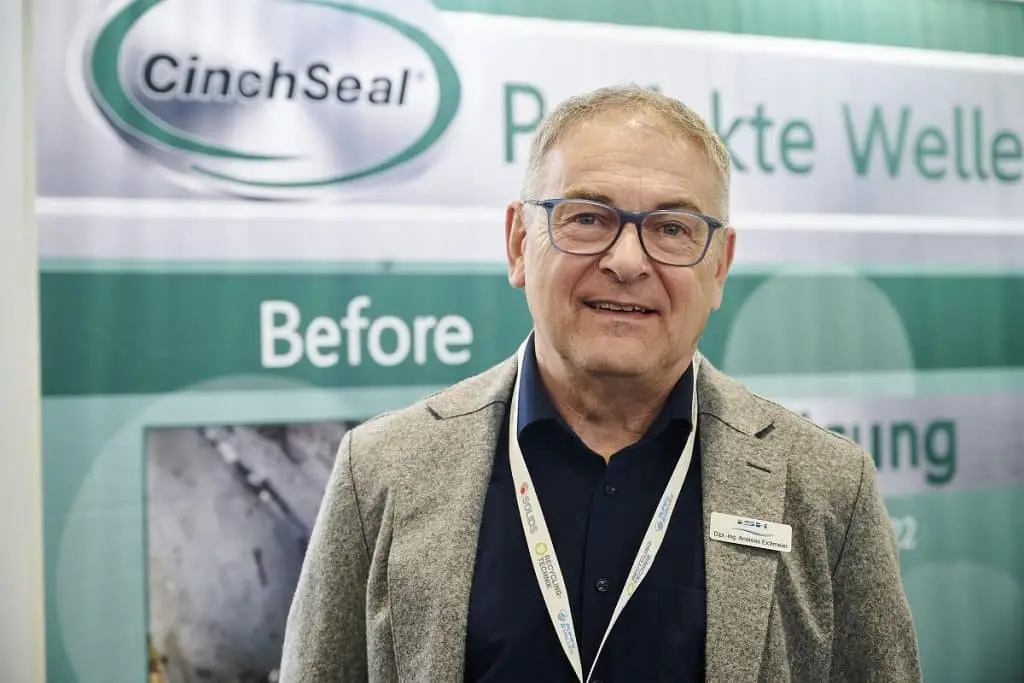 Dipl. Ing. Andreas Eickmeier auf dem Solids 2023 Messestand der CinchSeal