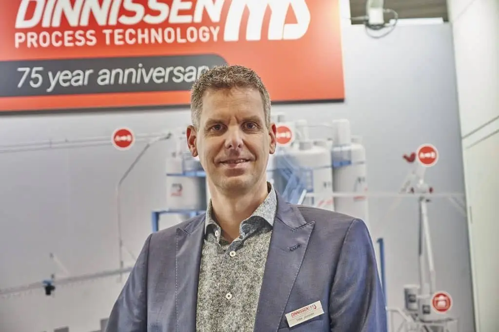 Han Joosten auf dem Solids 2023 Messestand der Dinnissen