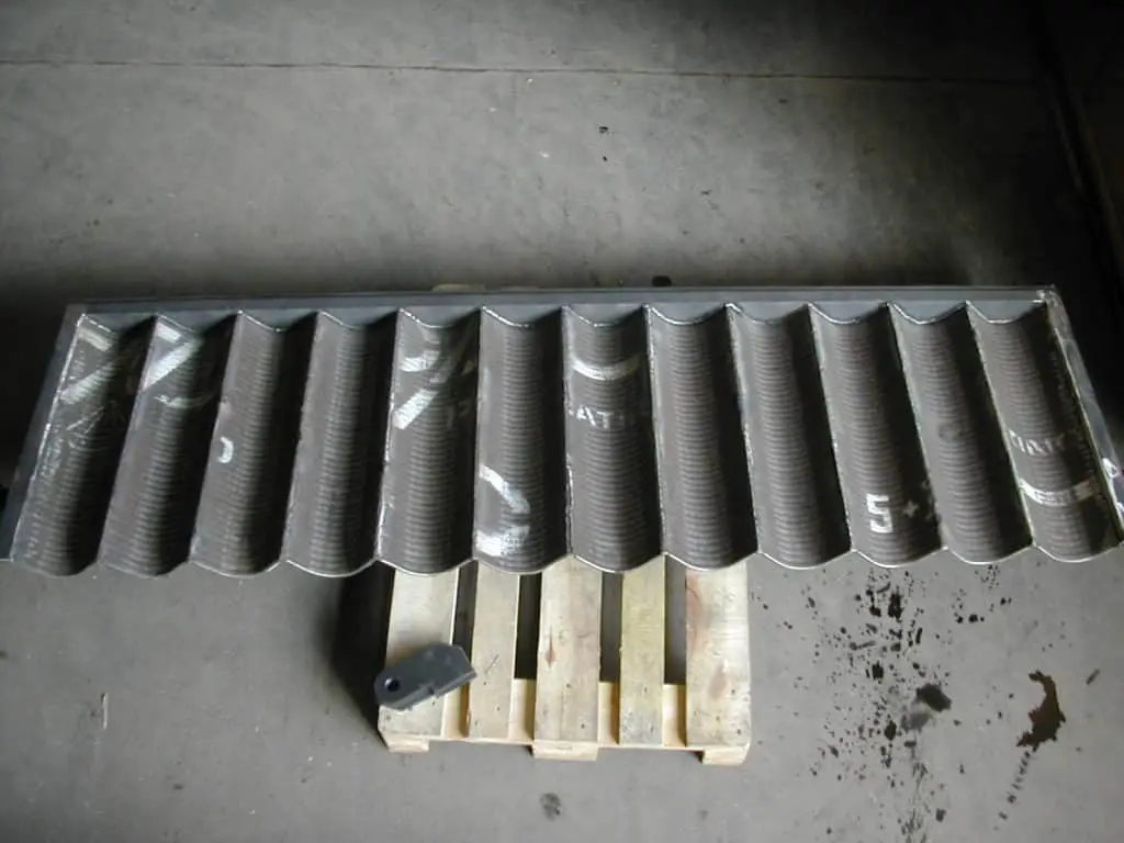 Castolin Eutectic Castodur Diamond Plates (CDP®) in Wellenform.