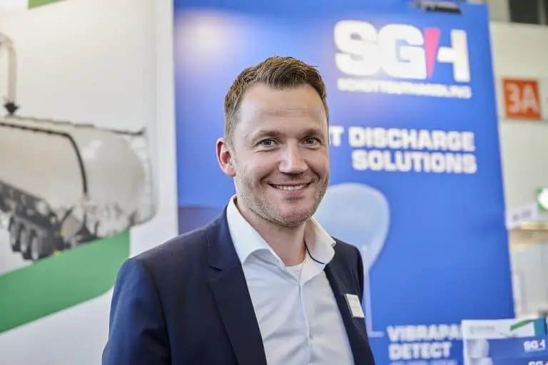 Matthias Nothhelfer auf dem SGH Messestand der Powtech 2023