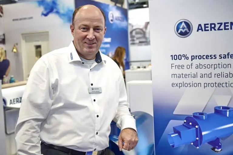 Torsten Lehmann auf dem Aerzen Messestand der Powtech 2023