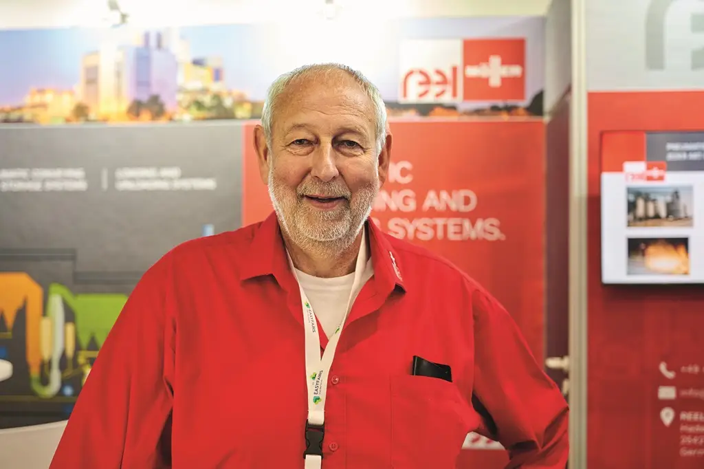Michael Brock der Reel Möller GmbH auf dem Messestand der Solids 2024