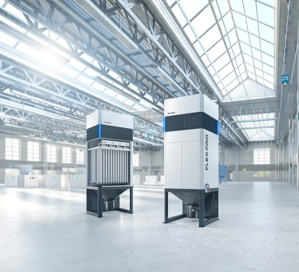 2 Filteranlagen in einer groen industriehalle