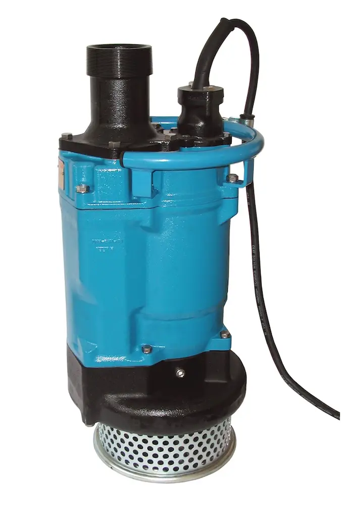 Blaue Tauchpumpe mit Metallfilter am unteren Ende zur Entwässerung von Baustellen.