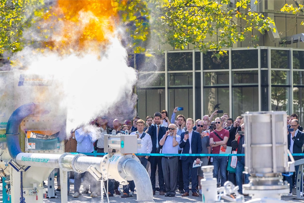 Experiment auf einer messe