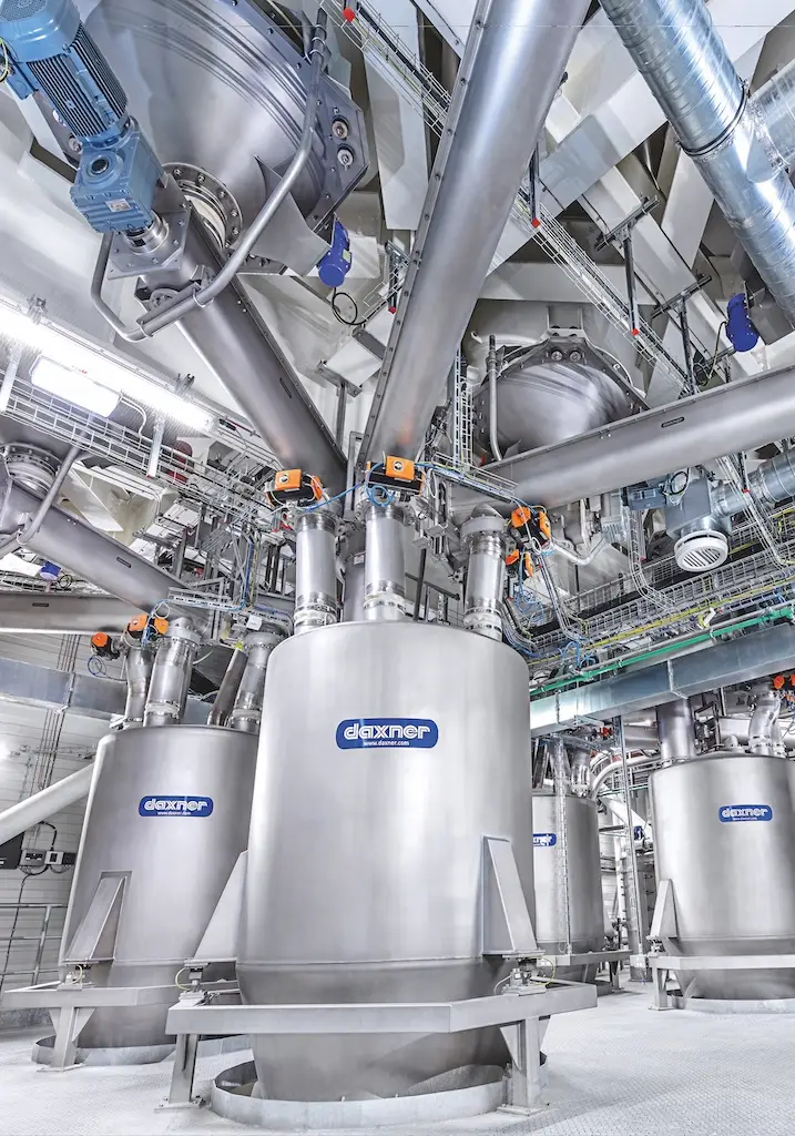 Große verarbeitungsanlage