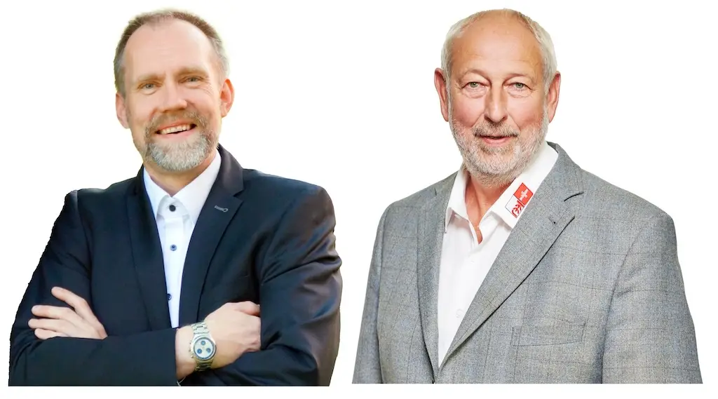 zwei Herren in Anzug