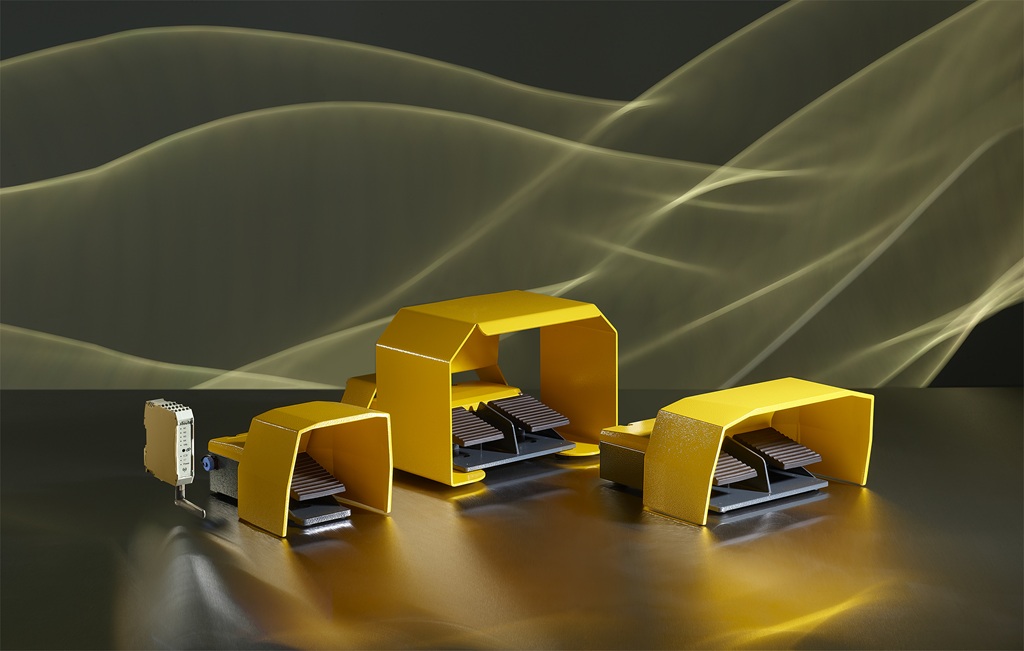 Drei Fußschalter mit einem oder zwei Schaltpedalen.