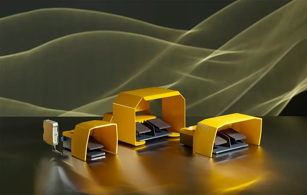 Drei Fußschalter mit einem oder zwei Schaltpedalen.