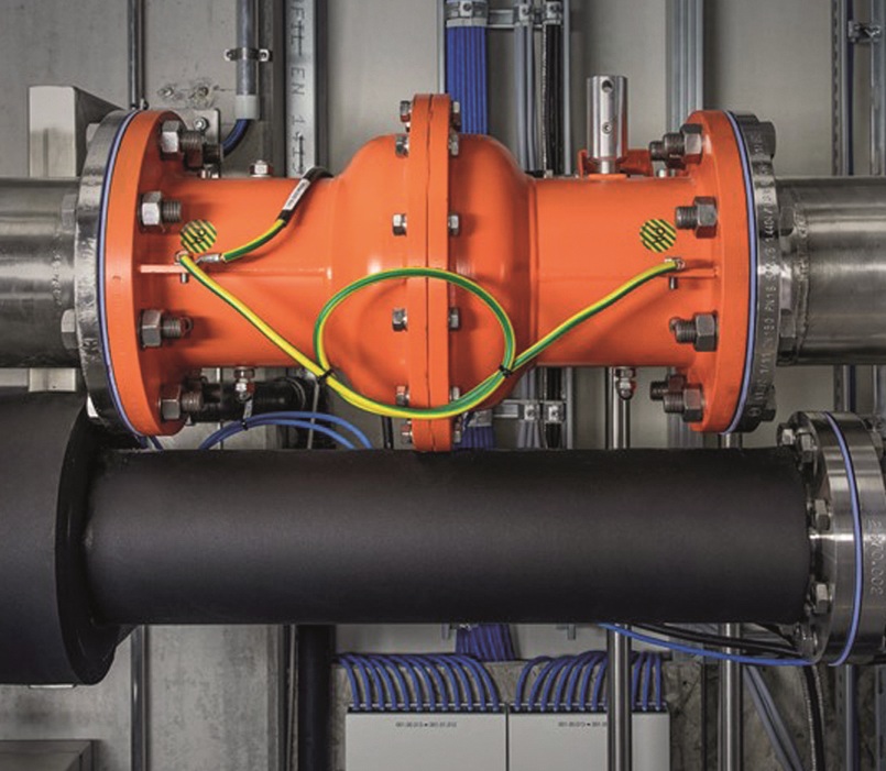 Ein Explosionsschutzelement in zwischen zwei Rohrteilen