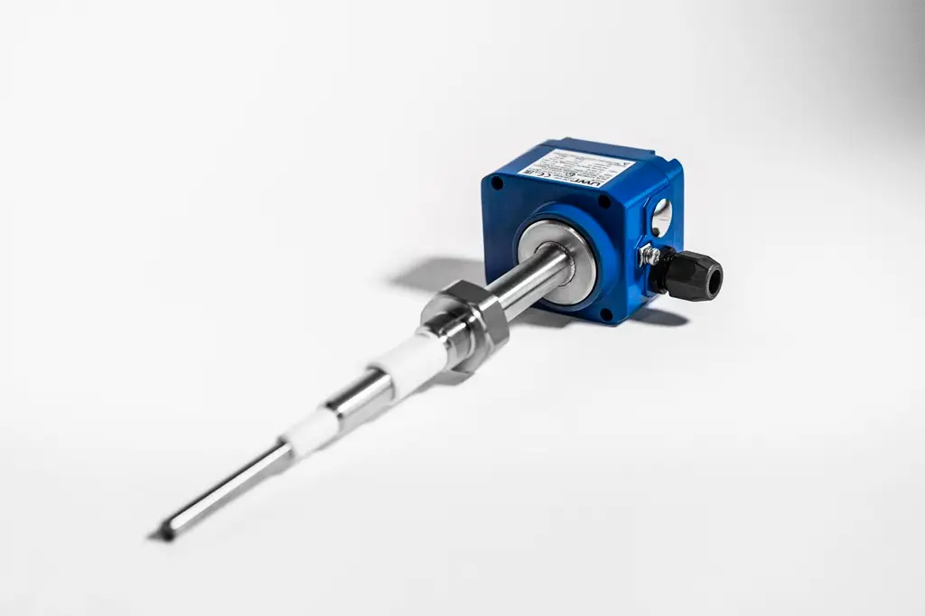 Industrieller Grenzstandsmelder in blau