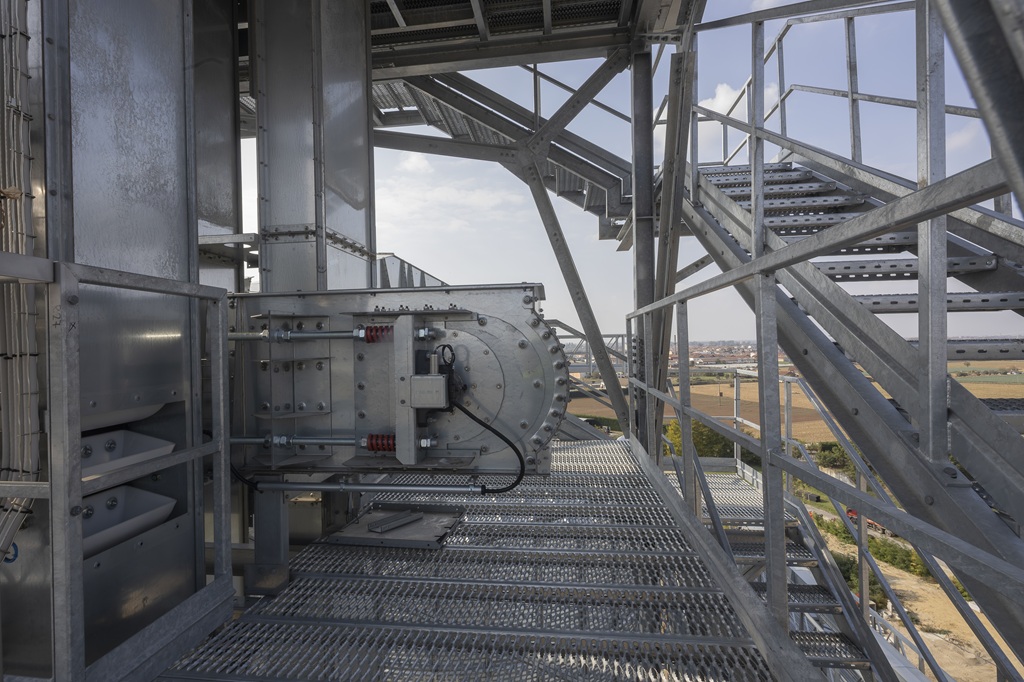 Blick auf einen Antrieb einer Industrieanlage