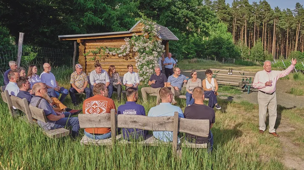 Networking-Veranstaltung im Weingut Marbachs Wolfshügel mit Teilnehmern des DSIV-Treffens in der Lausitz