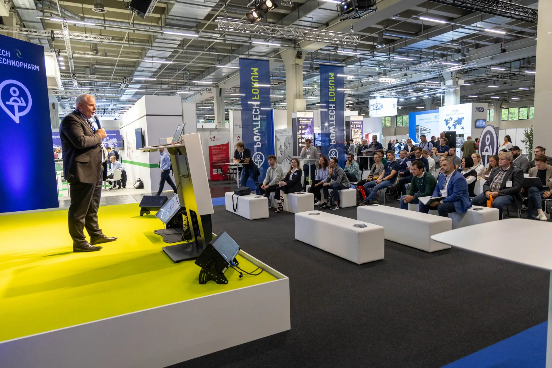 Vortrag im Expert Forum vor Fachpublikum auf der POWTECH TECHNOPHARM 2025 in Nürnberg.