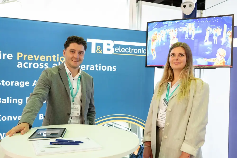 Ausstellerstand von T&B electronic GmbH mit Brandschutz- und Überwachungstechnik für Batterie- und Recyclinganlagen