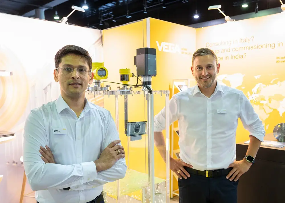 Ausstellerstand von VEGA Grieshaber KG mit Messtechnik für Füllstand- und Prozessüberwachung in Recyclinganlagen