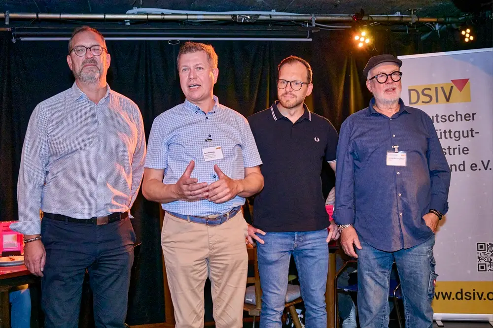 Wolfram Kreisel, Tom Henning, Jan Sundermann und Jochen Baumgartner beim DSIV Kick-off der POWTECH 2026
